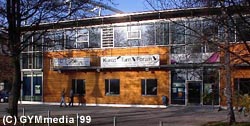 kunstturnforum_aussen.jpg (20837 Byte)