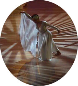 dance_single.JPG (19177 Byte)